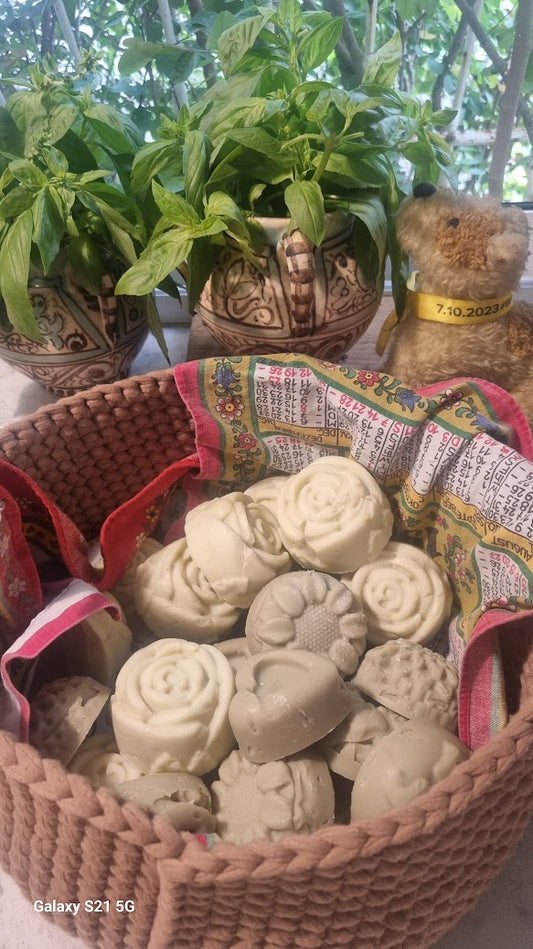 Organic Soap - Orange, Geranium, Lemon & Lavender סבון טבעי מכיל  שמנים אתריים , שמן זית, שמן קיק, שמן קוקוס, חמאת קקאו